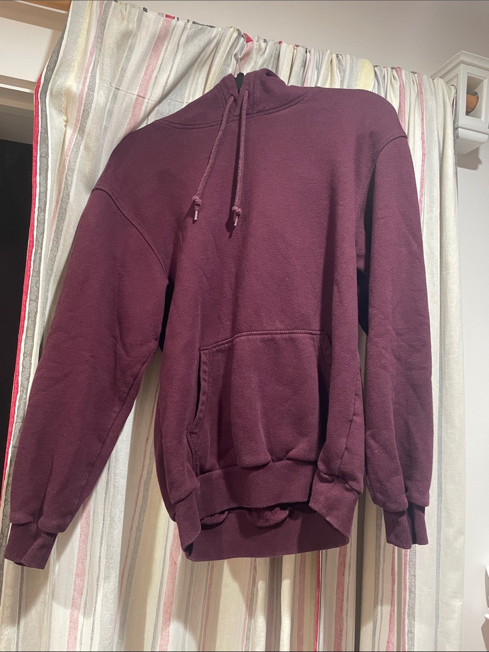 H&M Hoodie Sweatshirt - Burgundy